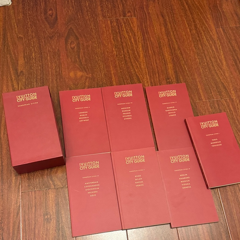 Louis Vuitton European City Guide Collection book set